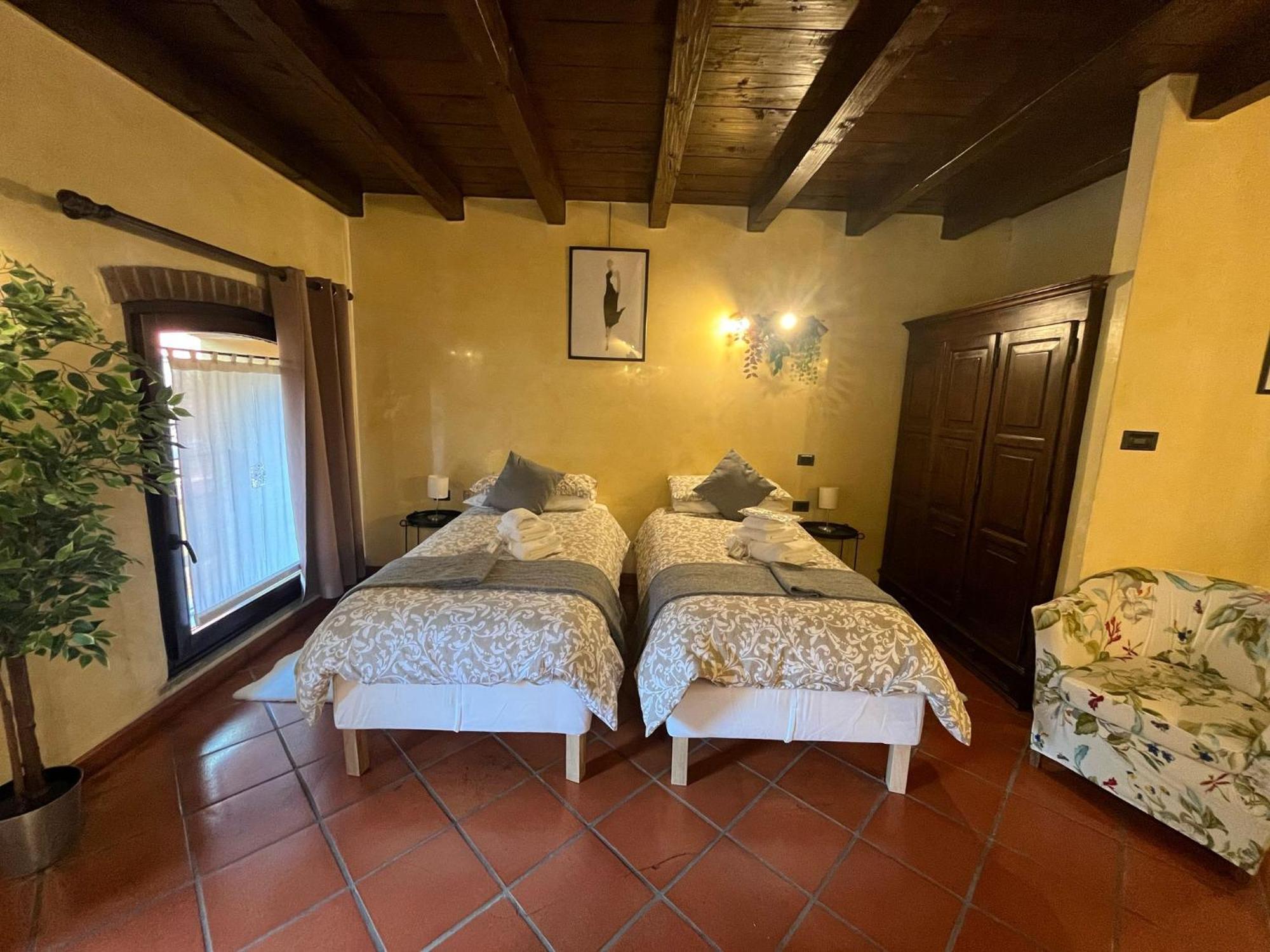 Monolocale Dalia Abbadesse Guest House Milano Esterno foto